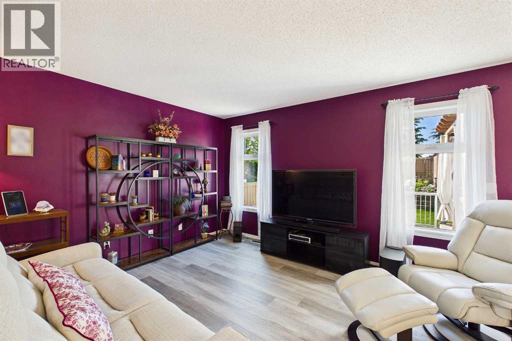 225 Bridlewood Court SW, Calgary, Alberta  T2Y 3Z2 - Photo 8 - A2323883