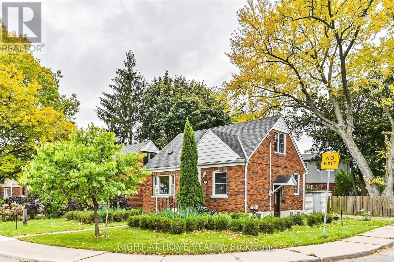 40 Plaxton Drive, Toronto, Ontario  M4B 2P9 - Photo 7 - E13504760