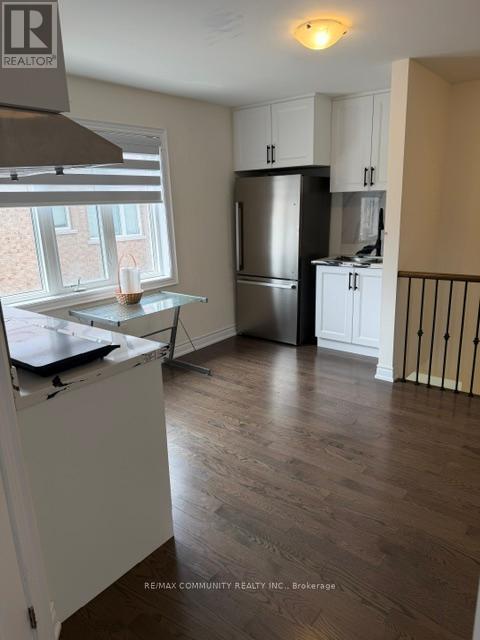 Couch House - 337 William Forster Road E, Markham, Ontario  L6B 0R1 - Photo 5 - N13209298
