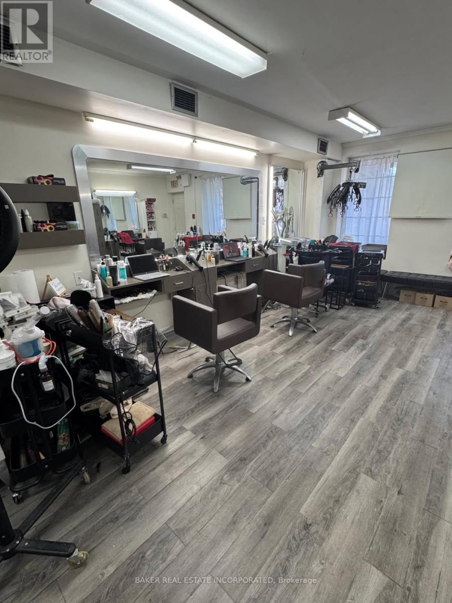 2nd Floor - 620 Bloor Street W, Toronto, Ontario  M6G 1K7 - Photo 3 - C12801630