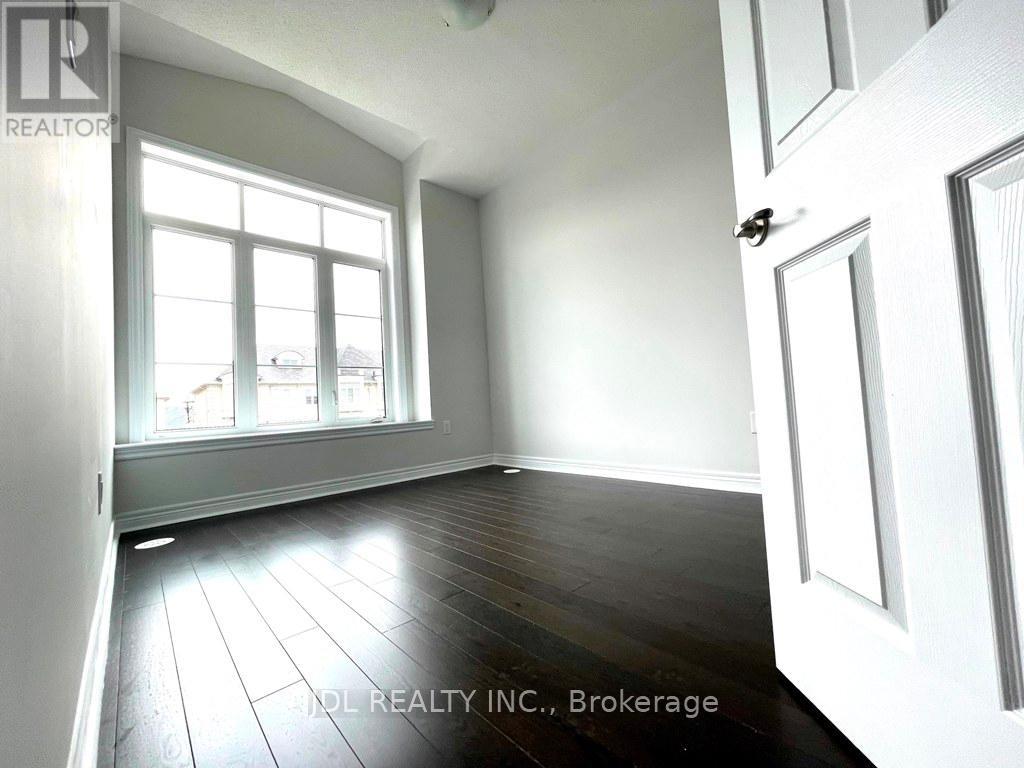 95 Grand Trunk Avenue, Vaughan, Ontario  L6A 5B3 - Photo 10 - N13504876