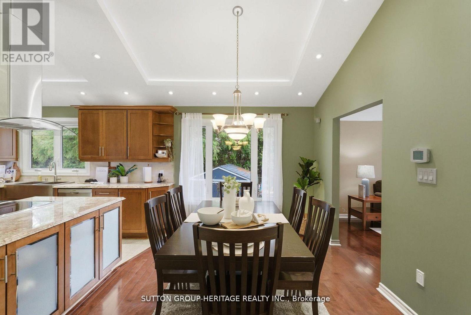 1886 Malden Crescent, Pickering, Ontario  L1V 3G4 - Photo 8 - E13226722