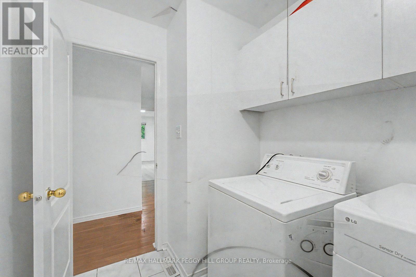 Upper - 332 Harvie Road, Barrie, Ontario  L4N 8H7 - Photo 11 - S13504968