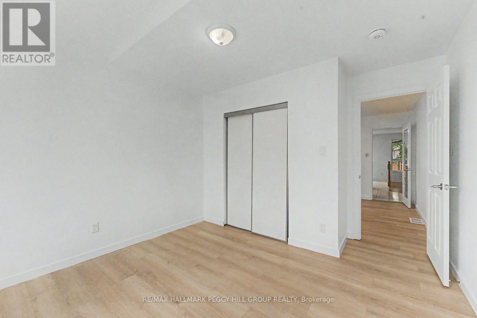 Upper - 332 Harvie Road, Barrie, Ontario  L4N 8H7 - Photo 8 - S13504968
