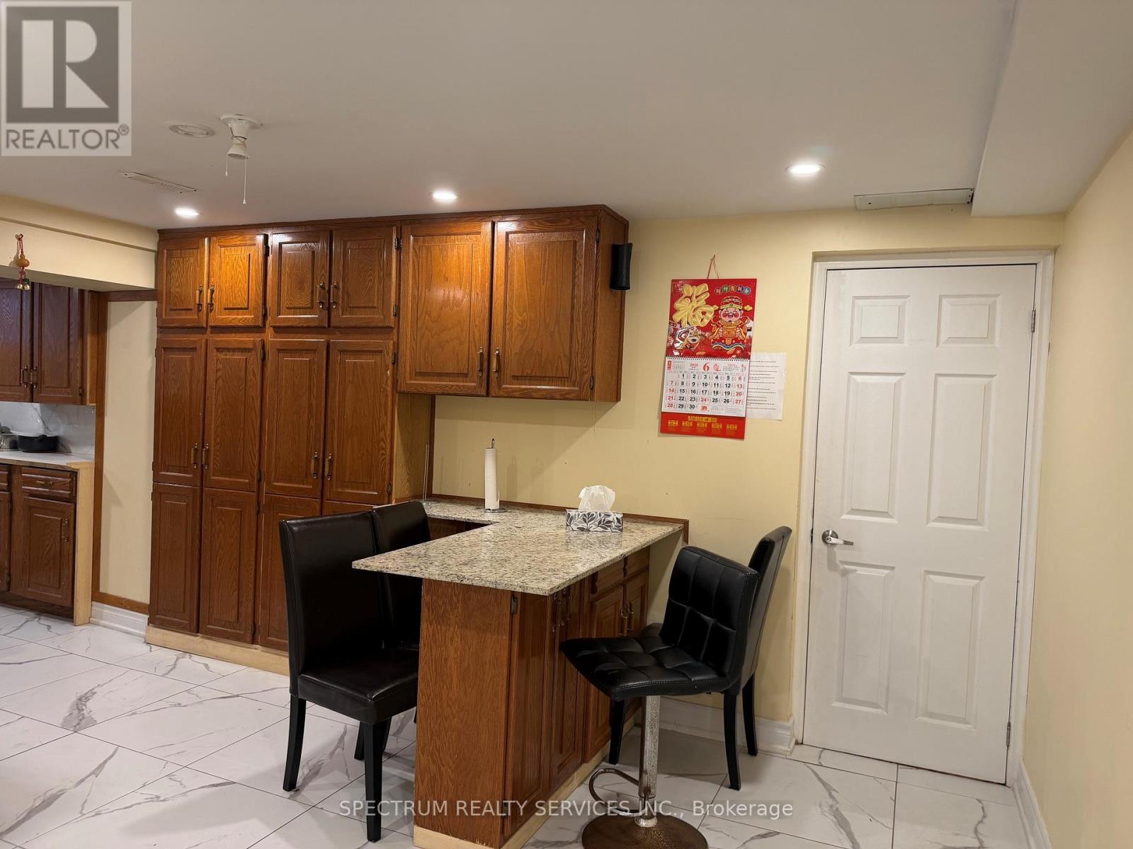 Bsmt - 12 Hamer Boulevard S, Toronto, Ontario  M9R 4A7 - Photo 2 - W13504878