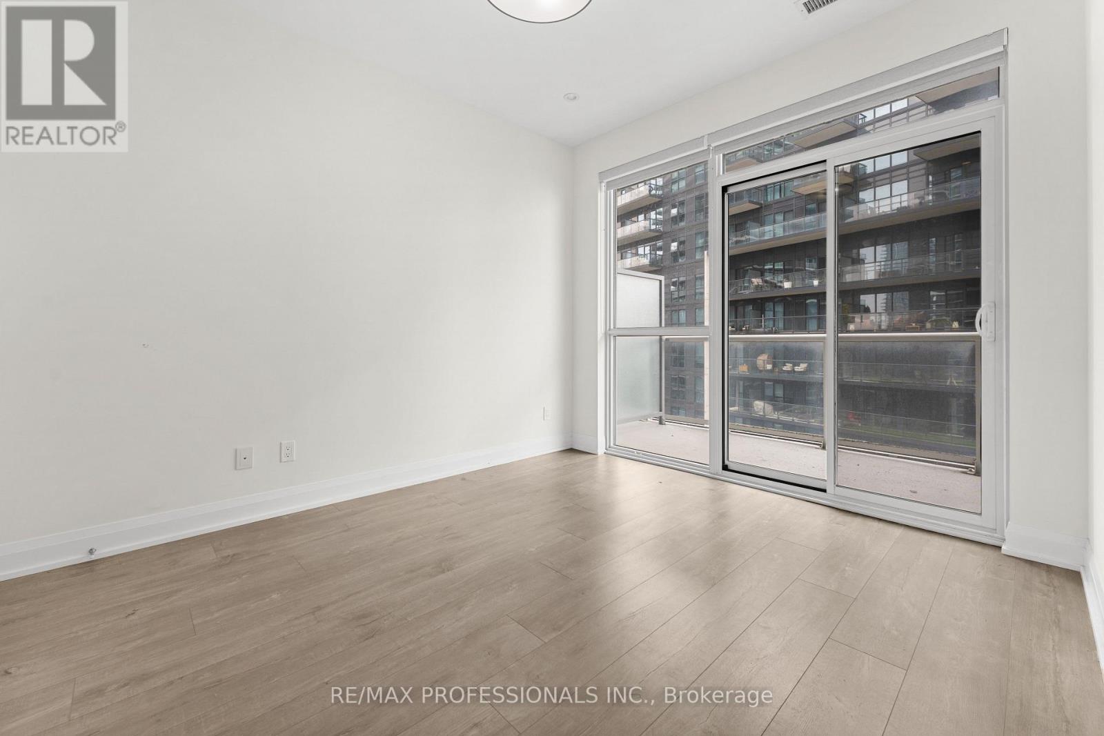 1209 - 110 Marine Parade Drive, Toronto, Ontario  M8V 0A3 - Photo 7 - W13504916
