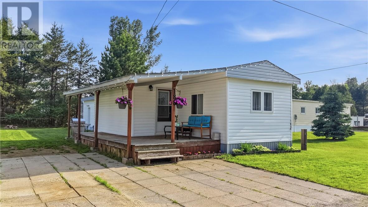188 Janet Street, Greater Sudbury, Ontario  P3P 1H7 - Photo 1 - 2128916