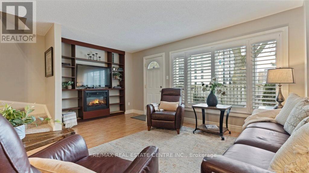 29 - 15 GREEN VALLEY DRIVE, Kitchener, Ontario
