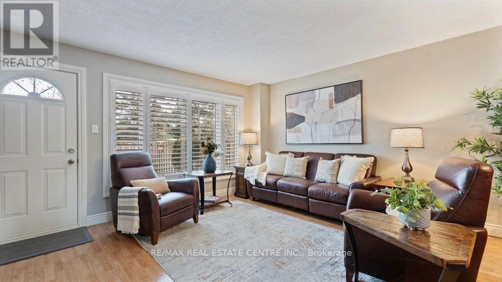 29 - 15 Green Valley Drive, Kitchener, Ontario  N2P 1K7 - Photo 2 - X13504892