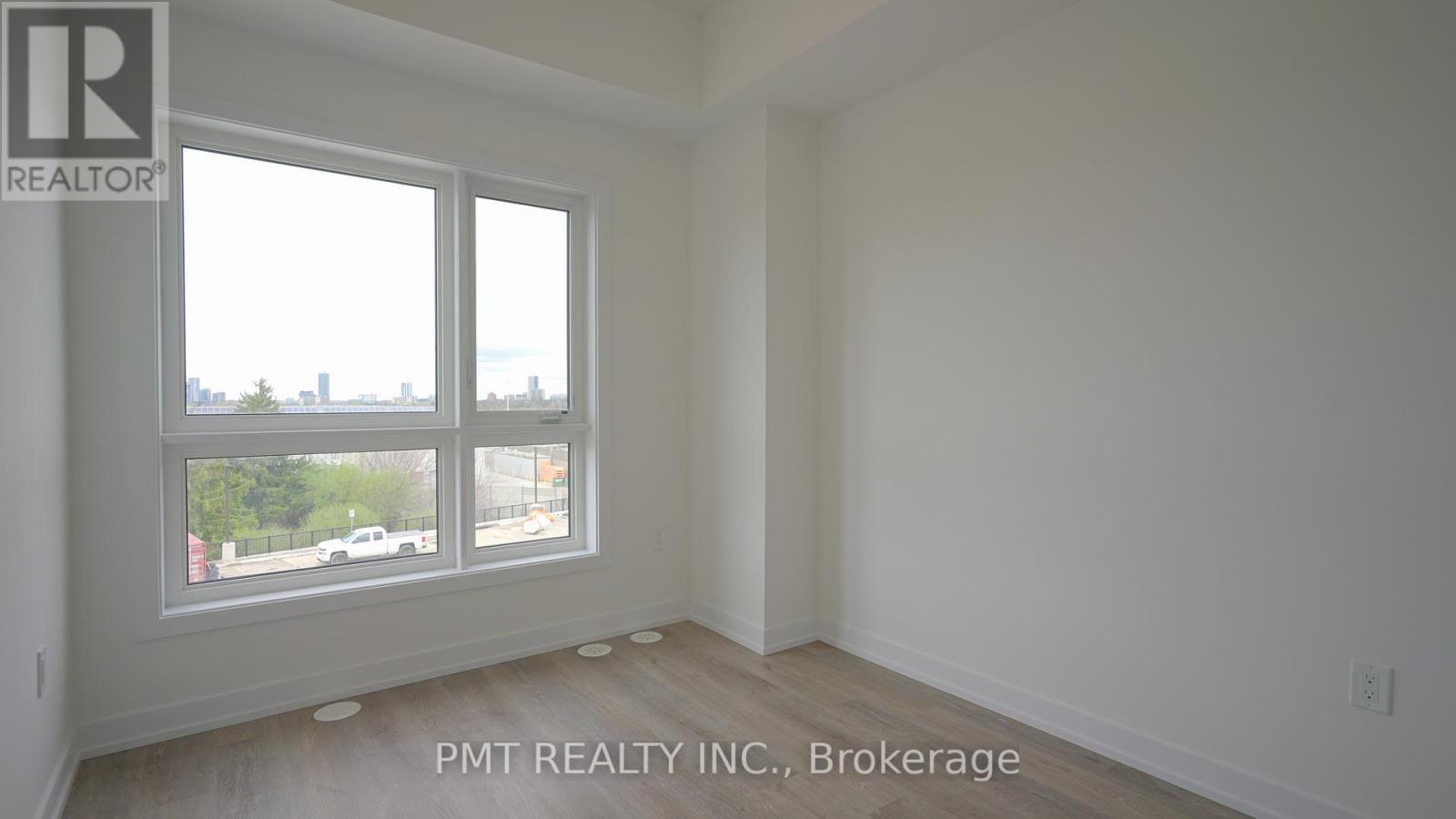 R27 - 25 Palace Street, Kitchener, Ontario  N2E 0L3 - Photo 11 - X13504938