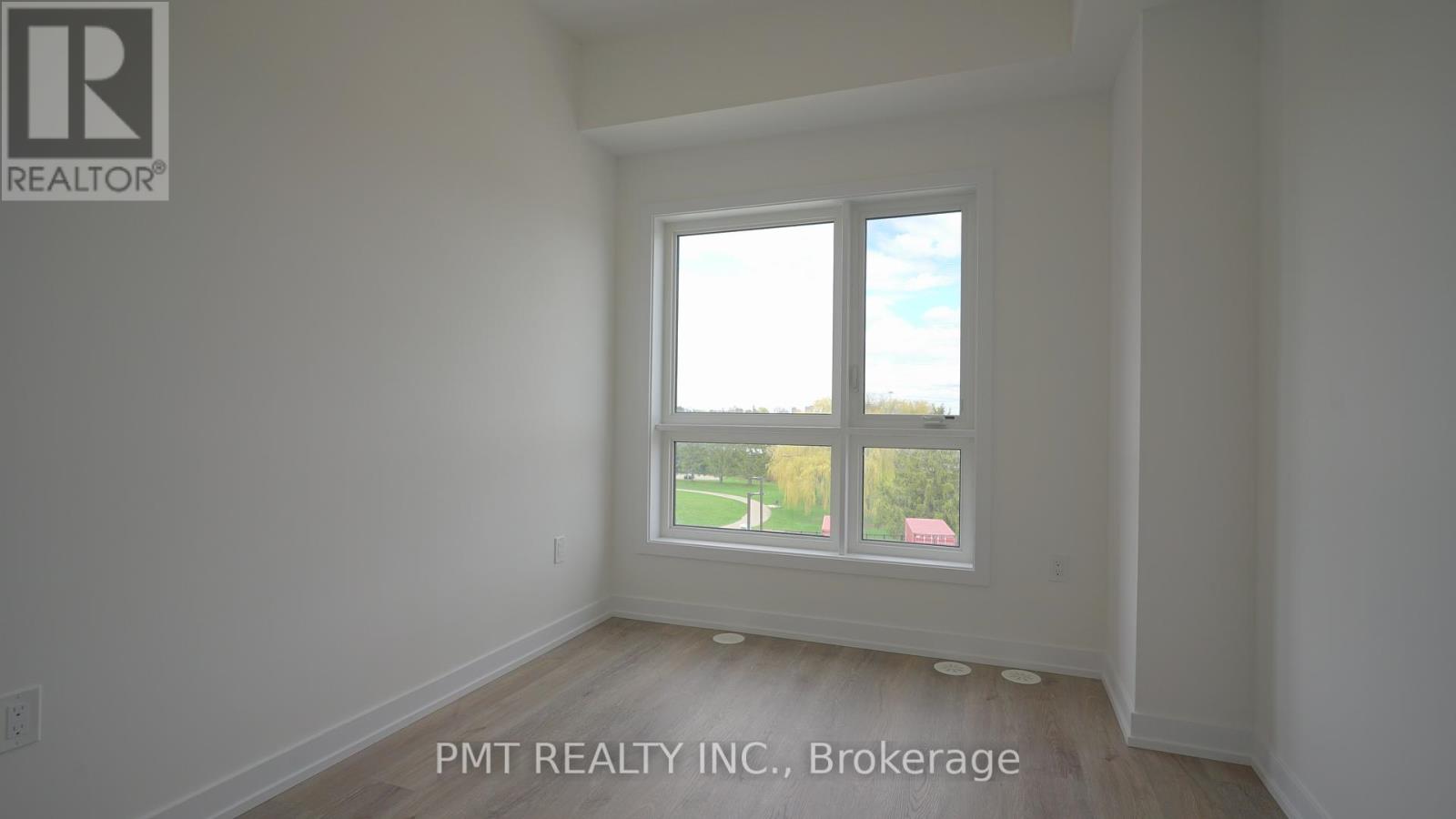 R27 - 25 Palace Street, Kitchener, Ontario  N2E 0L3 - Photo 12 - X13504938