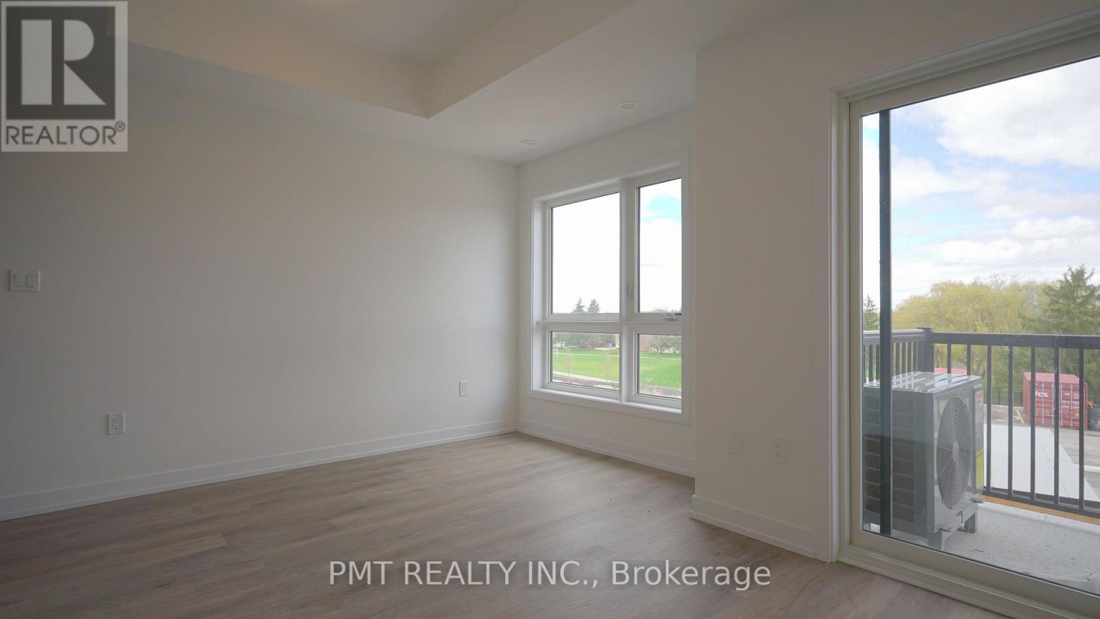 R27 - 25 Palace Street, Kitchener, Ontario  N2E 0L3 - Photo 8 - X13504938