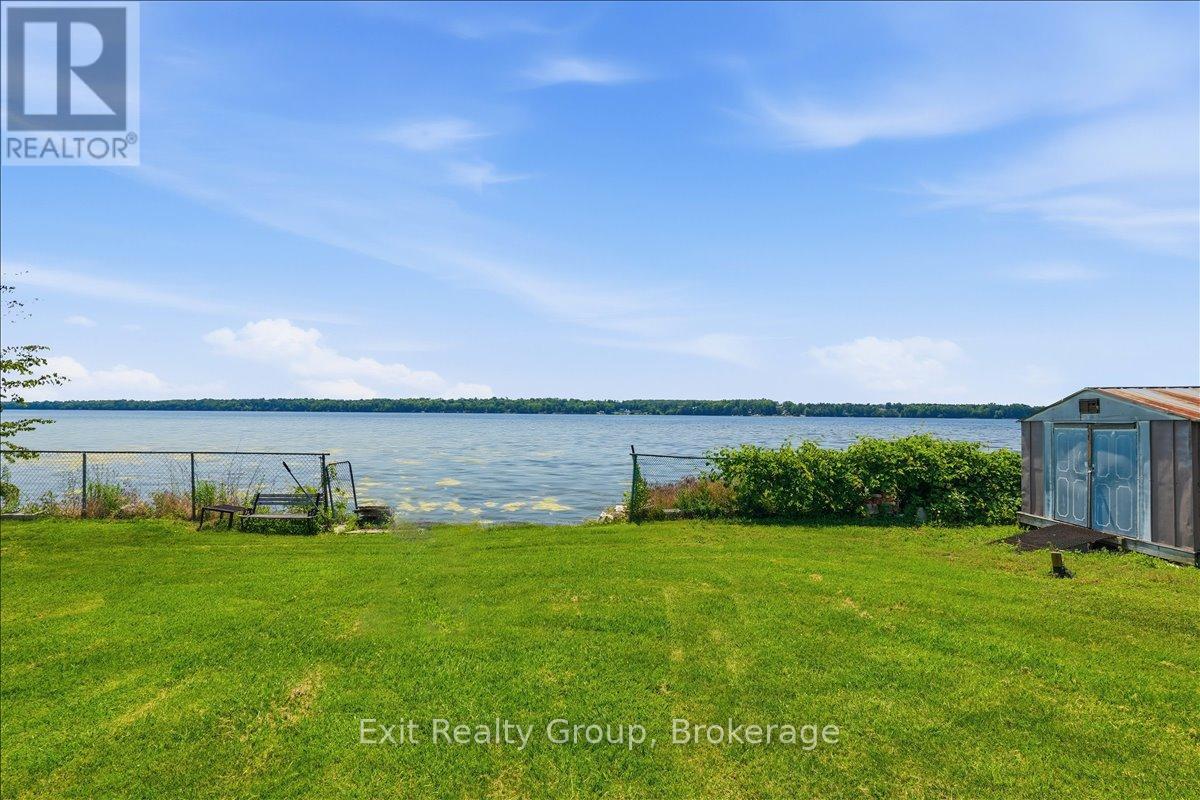 1083 Lakeside Drive, Prince Edward County, Ontario  K0K 1T0 - Photo 35 - X13505058