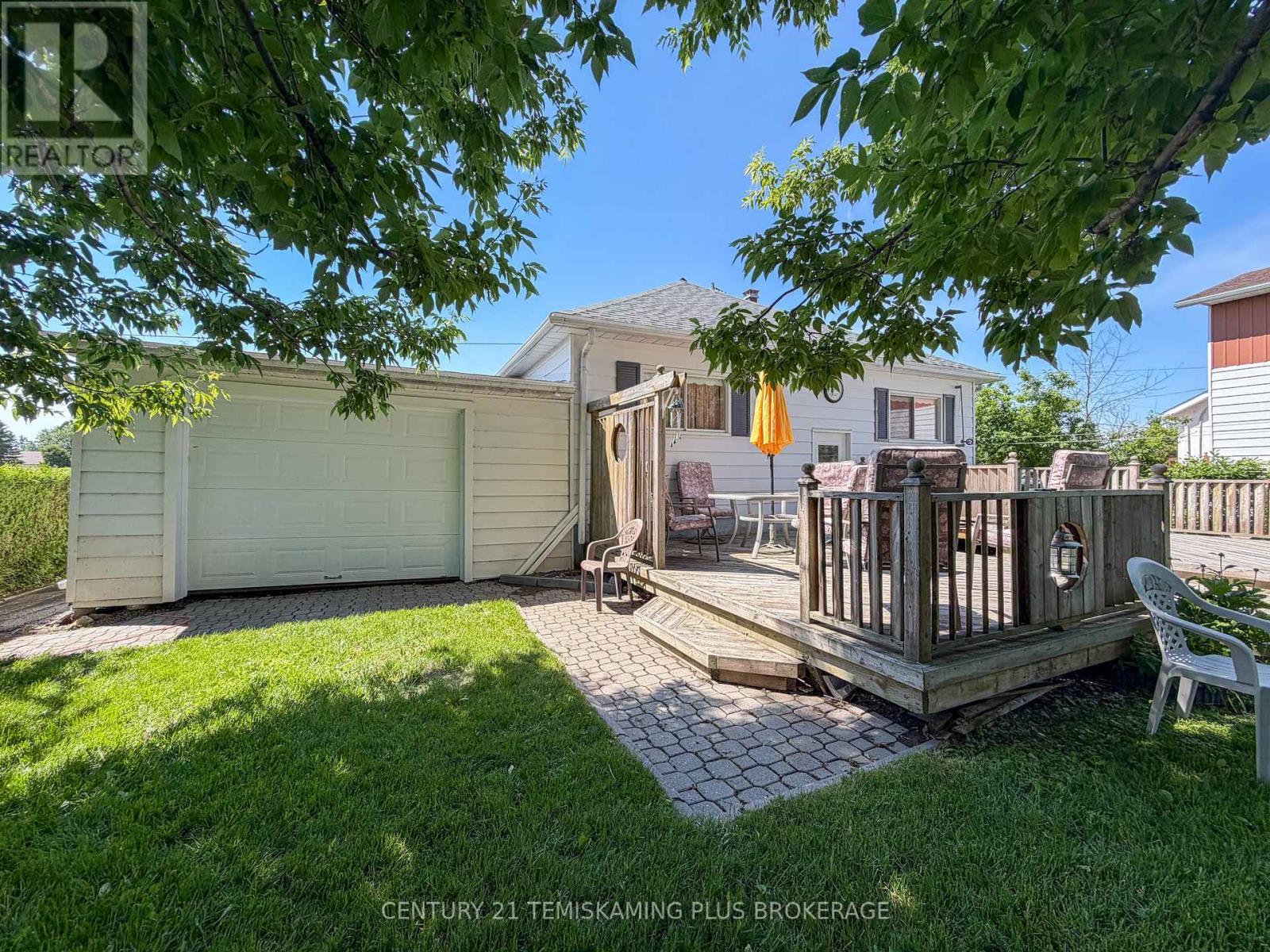 30 Ninth Street E, Armstrong, Ontario  P0J 1E0 - Photo 4 - T13504990