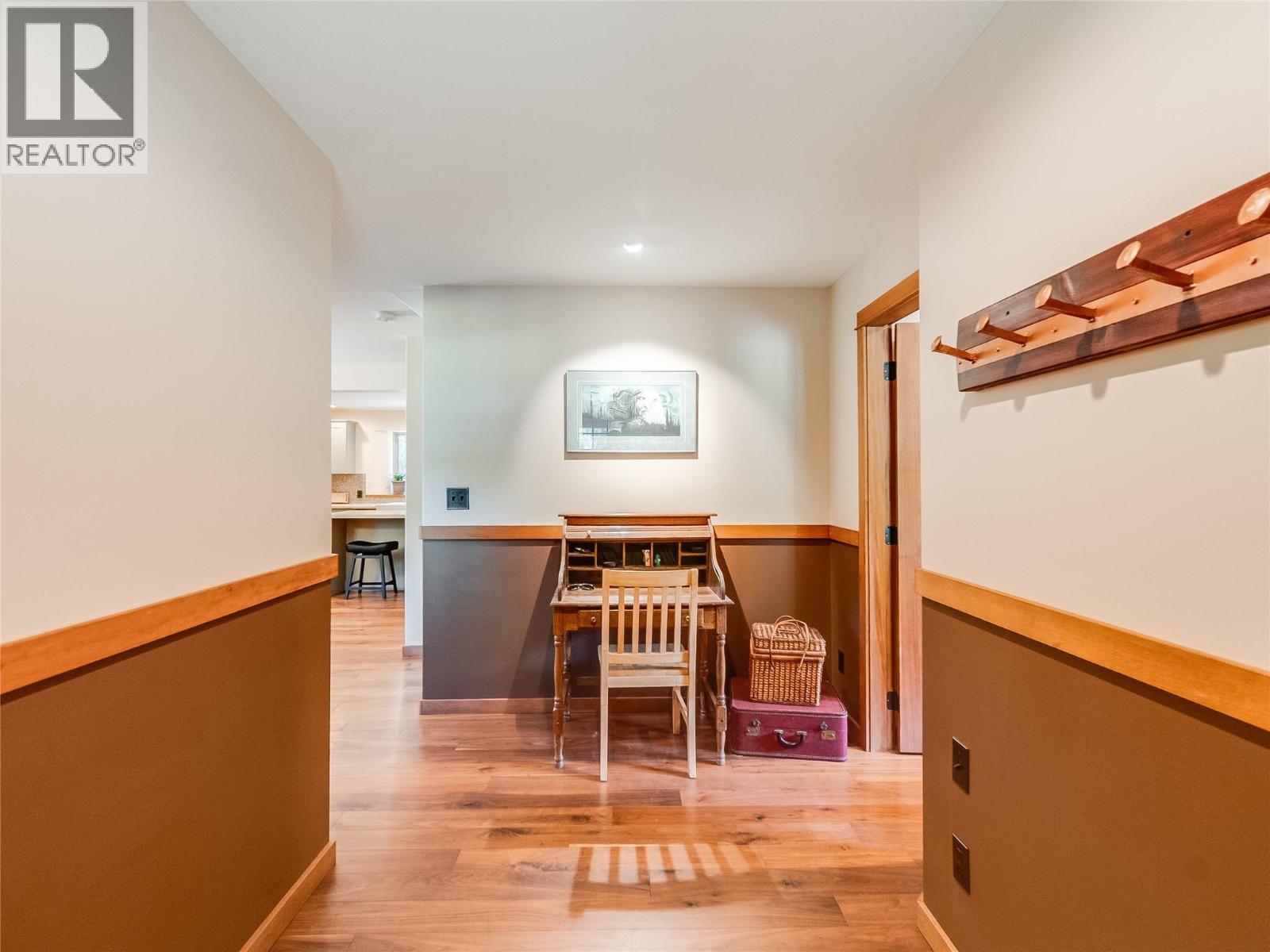 3781 Pass Creek Road, Crescent Valley, British Columbia  V0G 1H1 - Photo 23 - 10391932