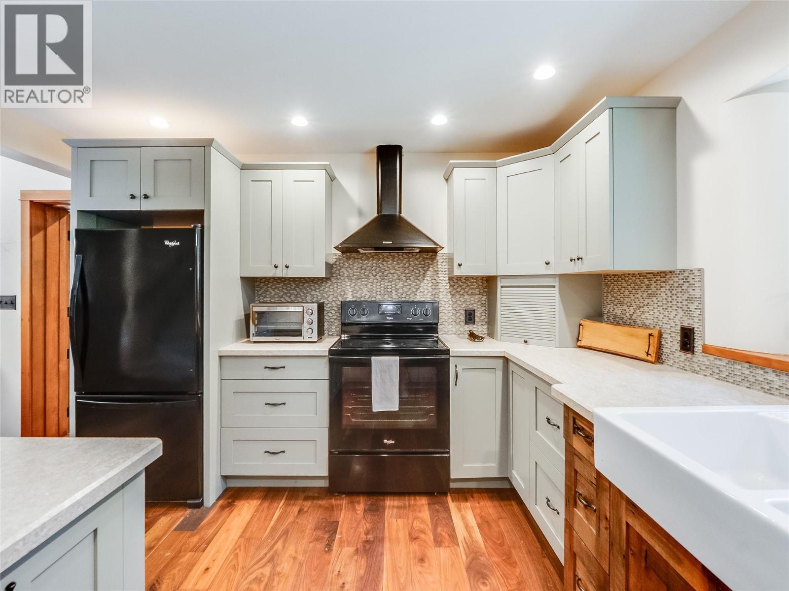 3781 Pass Creek Road, Crescent Valley, British Columbia  V0G 1H1 - Photo 29 - 10391932