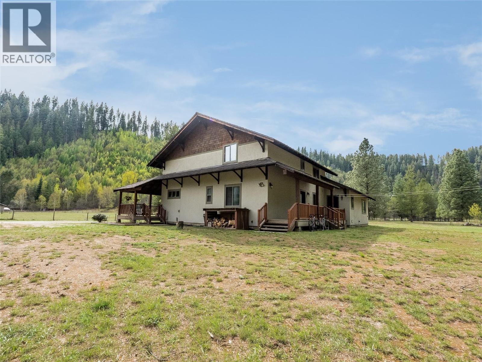 3781 Pass Creek Road, Crescent Valley, British Columbia  V0G 1H1 - Photo 6 - 10391932