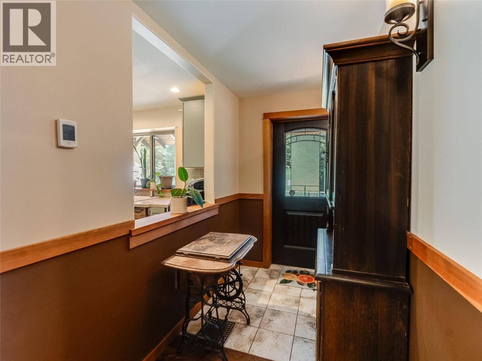 3781 Pass Creek Road, Crescent Valley, British Columbia  V0G 1H1 - Photo 45 - 10391932