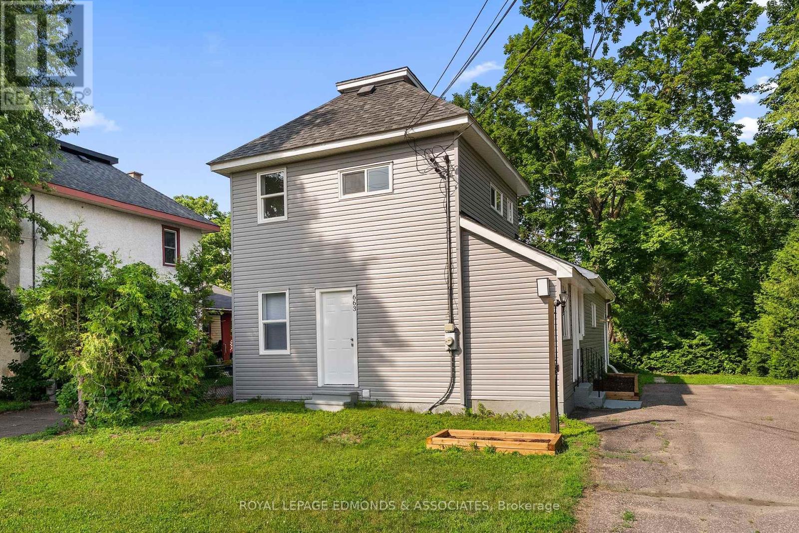 663 Fischer Street, Pembroke, Ontario  K8A 6K4 - Photo 2 - X13505258