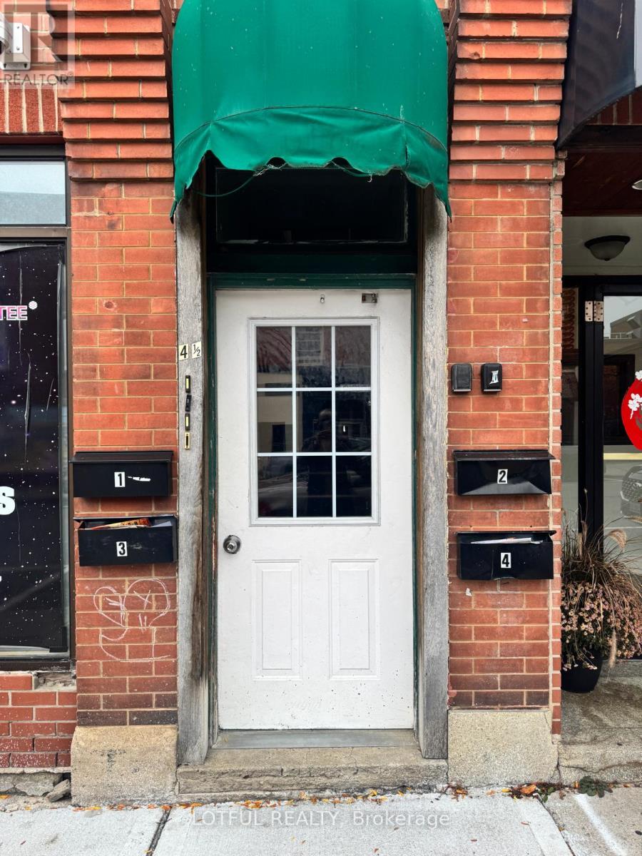 3 - 4-1/2 RUSSELL STREET E, Smiths Falls, Ontario