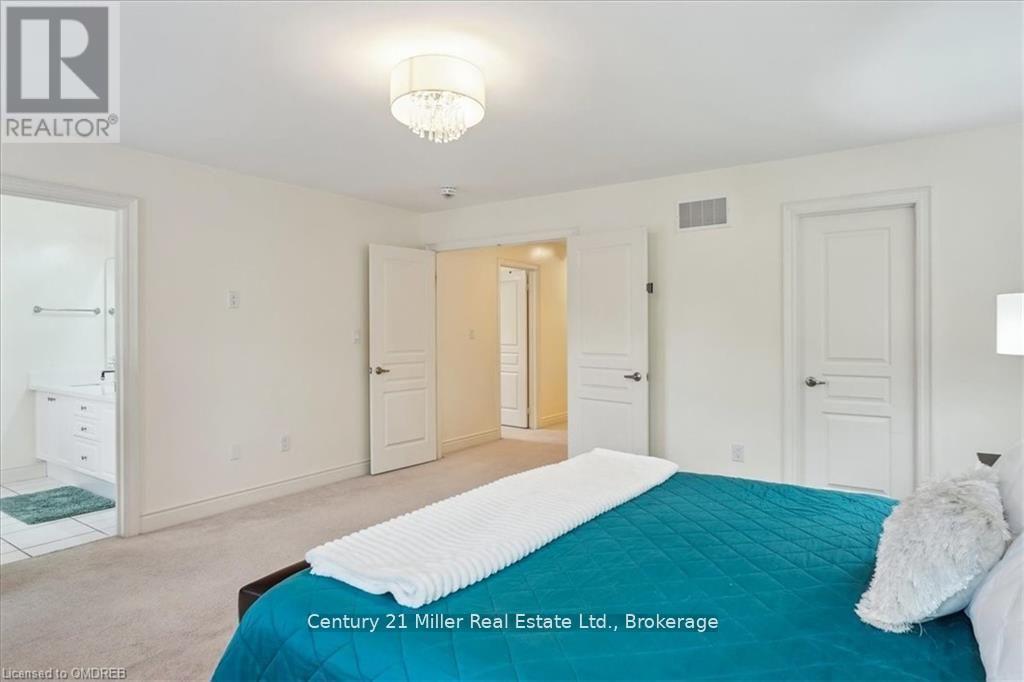 3083 Streamwood Passage, Oakville, Ontario  L6H 0S8 - Photo 12 - W13505190