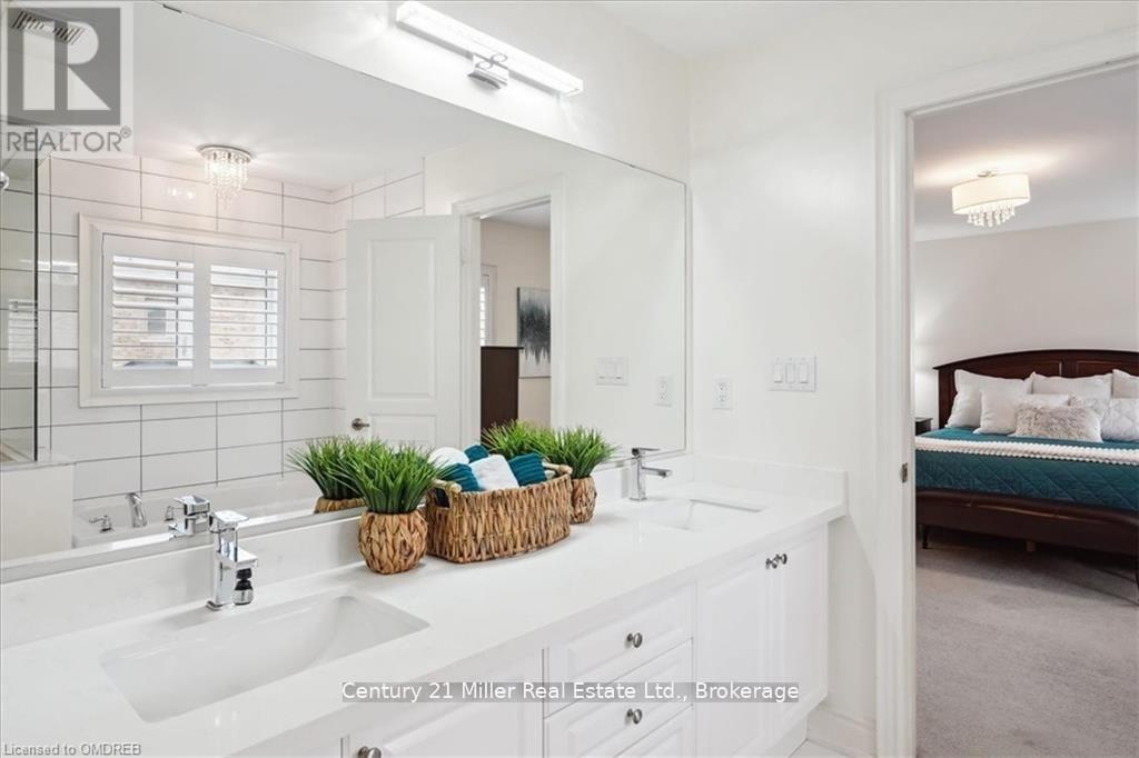 3083 Streamwood Passage, Oakville, Ontario  L6H 0S8 - Photo 14 - W13505190