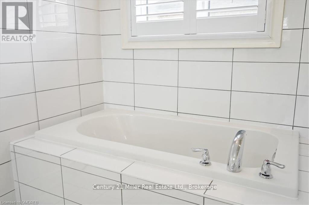 3083 Streamwood Passage, Oakville, Ontario  L6H 0S8 - Photo 16 - W13505190
