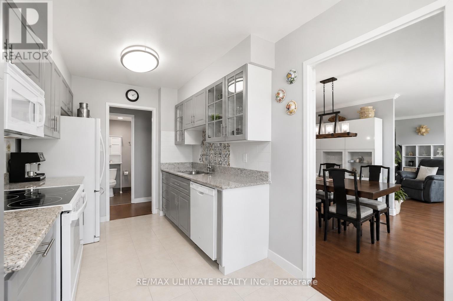 404 - 115 Antibes Drive, Toronto, Ontario  M2R 2Y9 - Photo 4 - C13242862