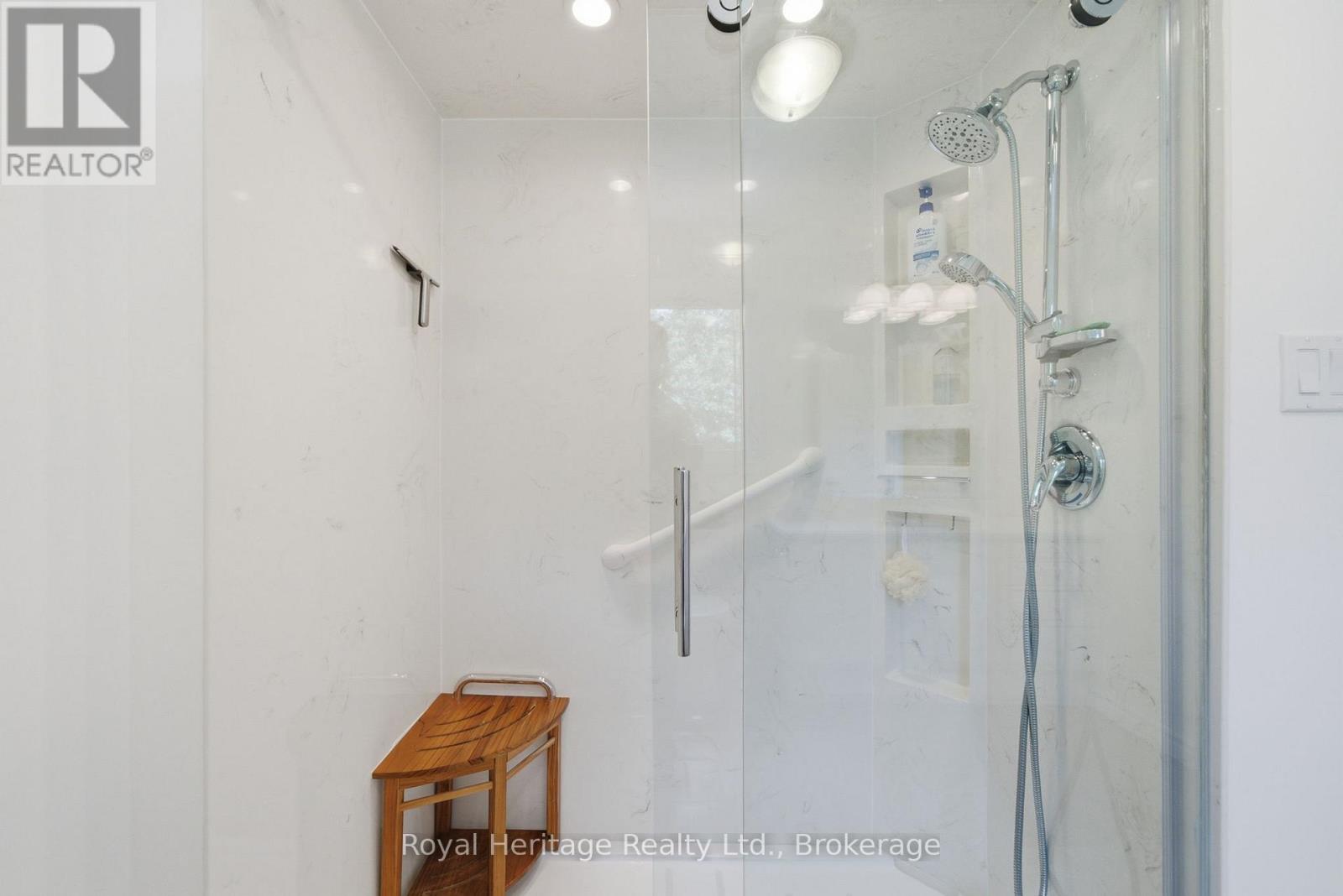 212 Andrew Street, Clarington, Ontario  L1B 1J9 - Photo 33 - E13502158