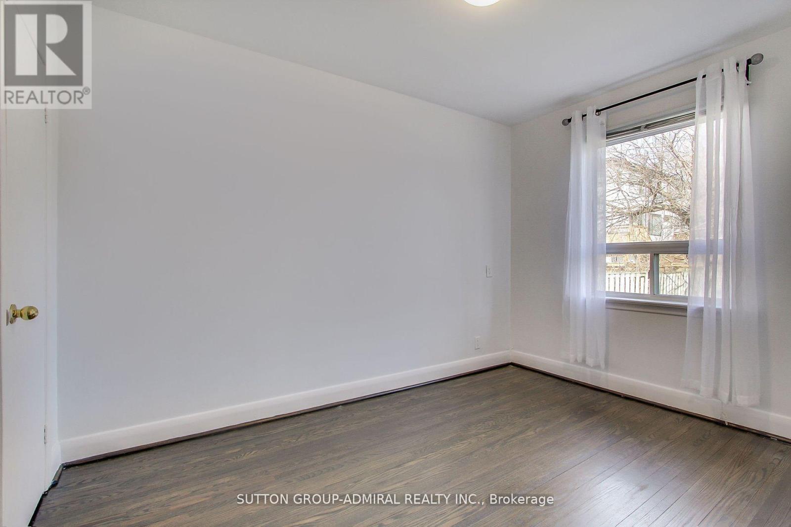 Main Floor - 194 Cocksfield Avenue, Toronto, Ontario  M3H 3T5 - Photo 17 - C13505064
