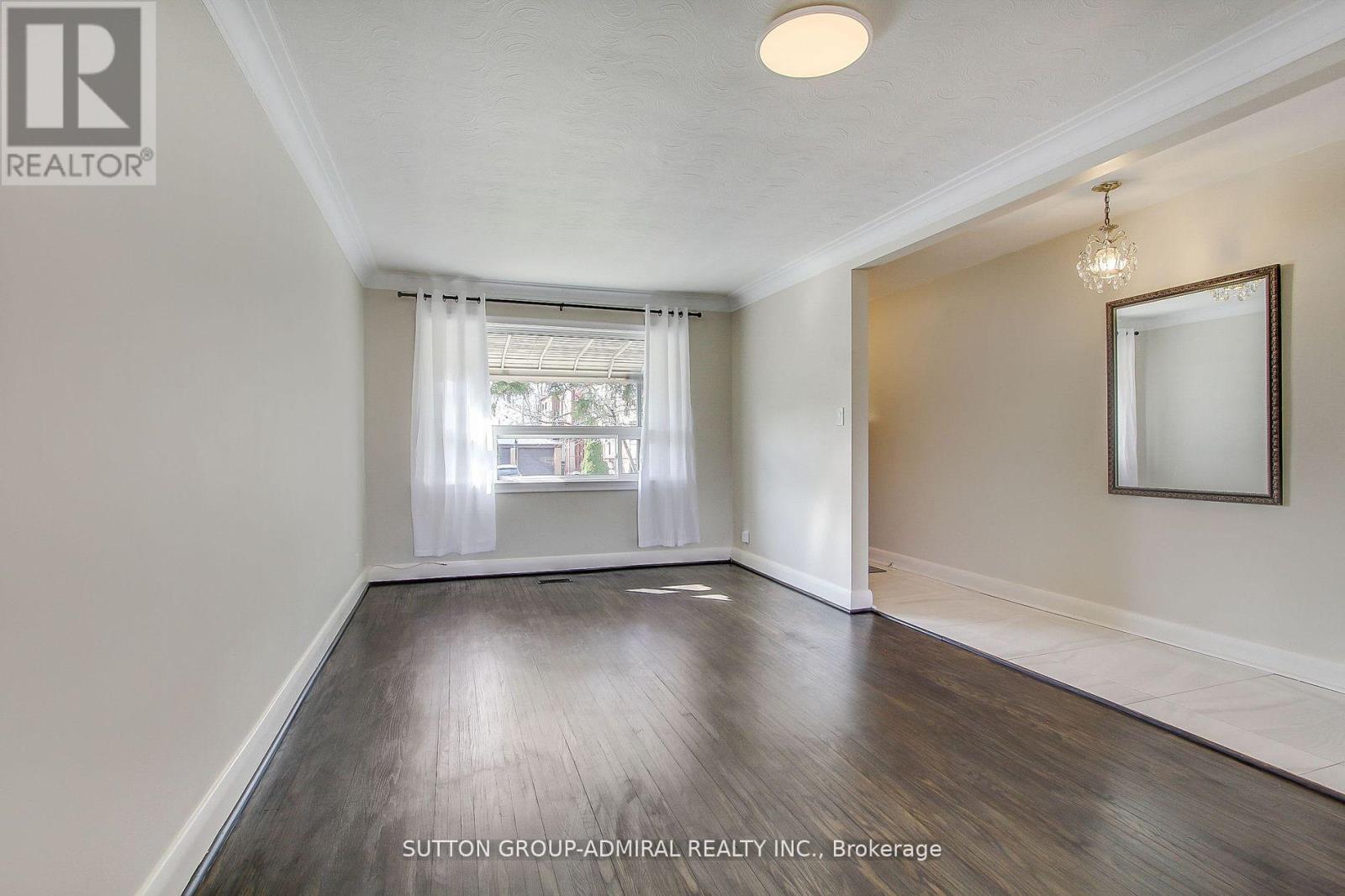 Main Floor - 194 Cocksfield Avenue, Toronto, Ontario  M3H 3T5 - Photo 4 - C13505064