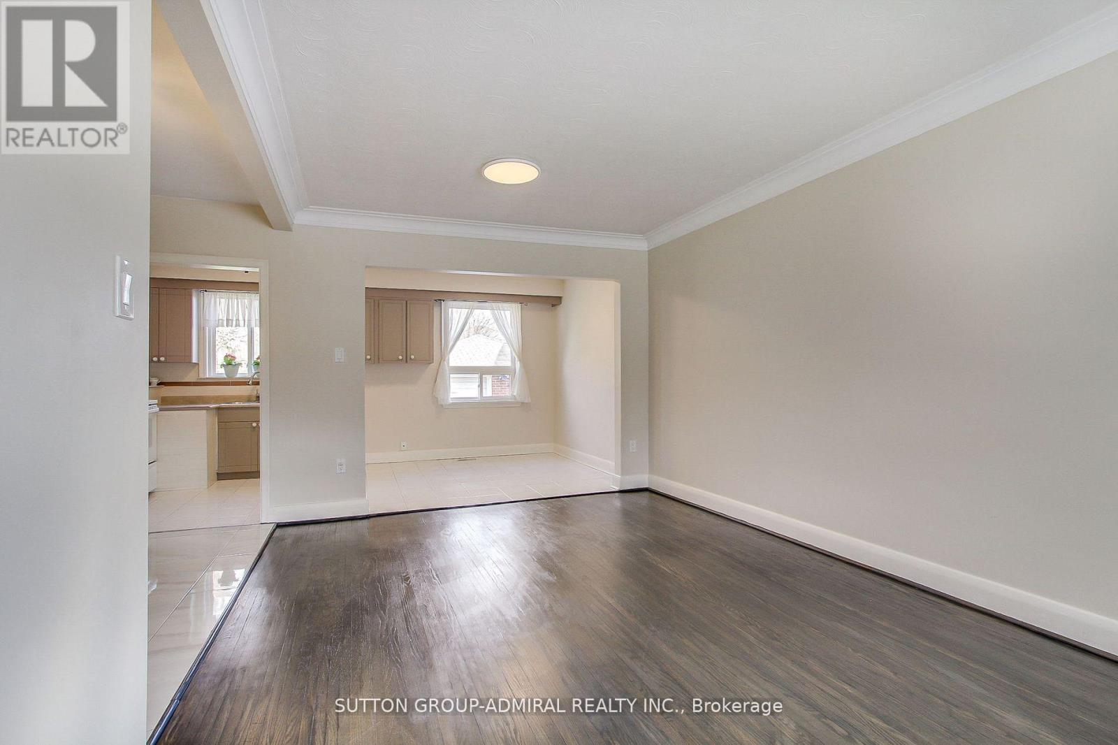 Main Floor - 194 Cocksfield Avenue, Toronto, Ontario  M3H 3T5 - Photo 6 - C13505064