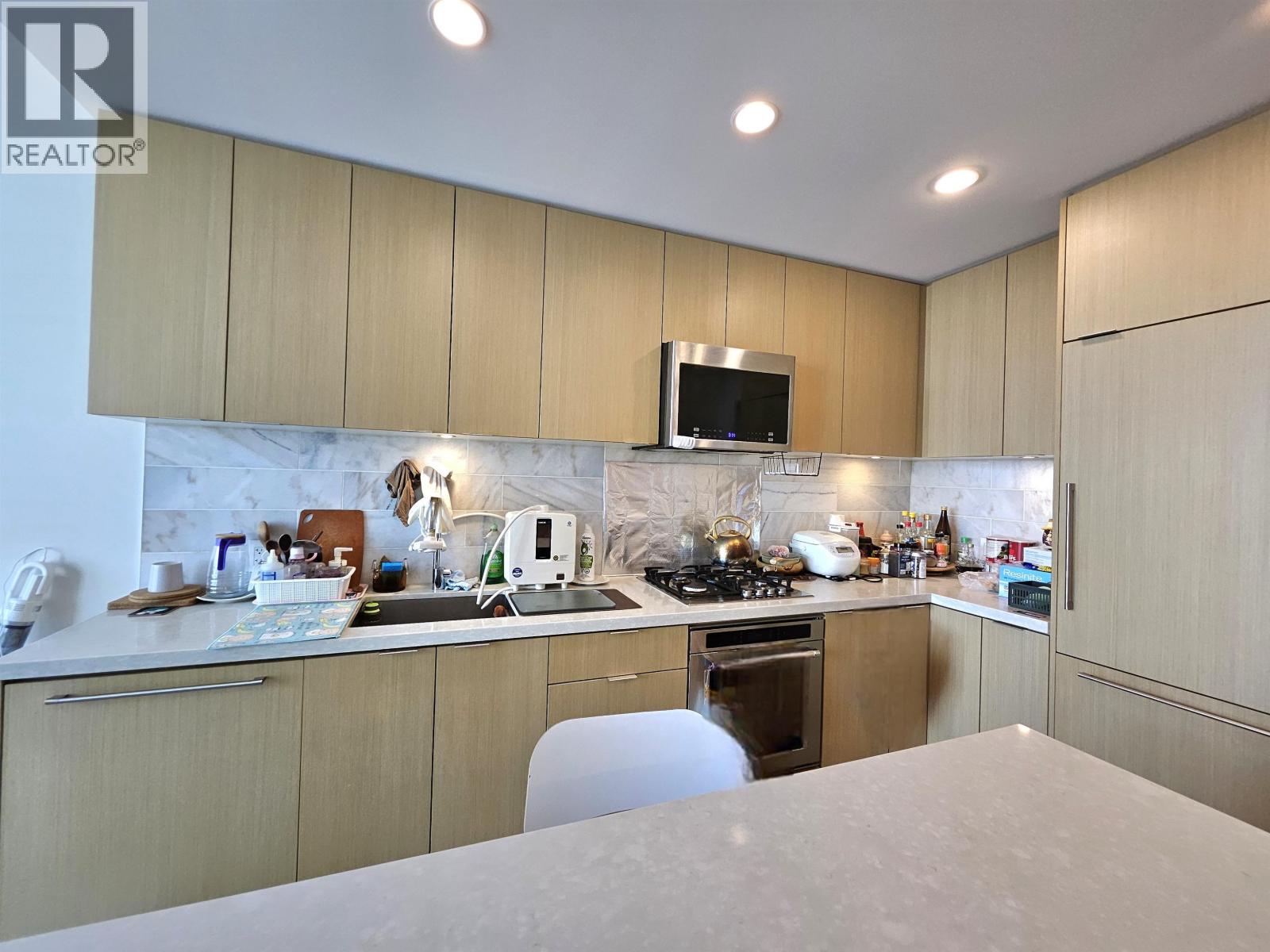 1308 8238 Lord Street, West Vancouver, British Columbia  V6P 0G7 - Photo 1 - R3140759