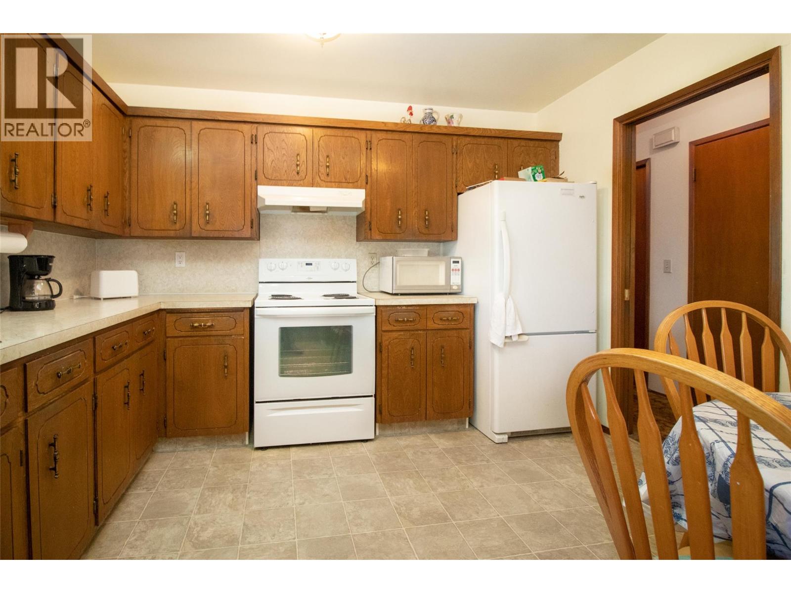 890 Theodora Road, Kelowna, British Columbia  V1X 5T2 - Photo 10 - 10392438