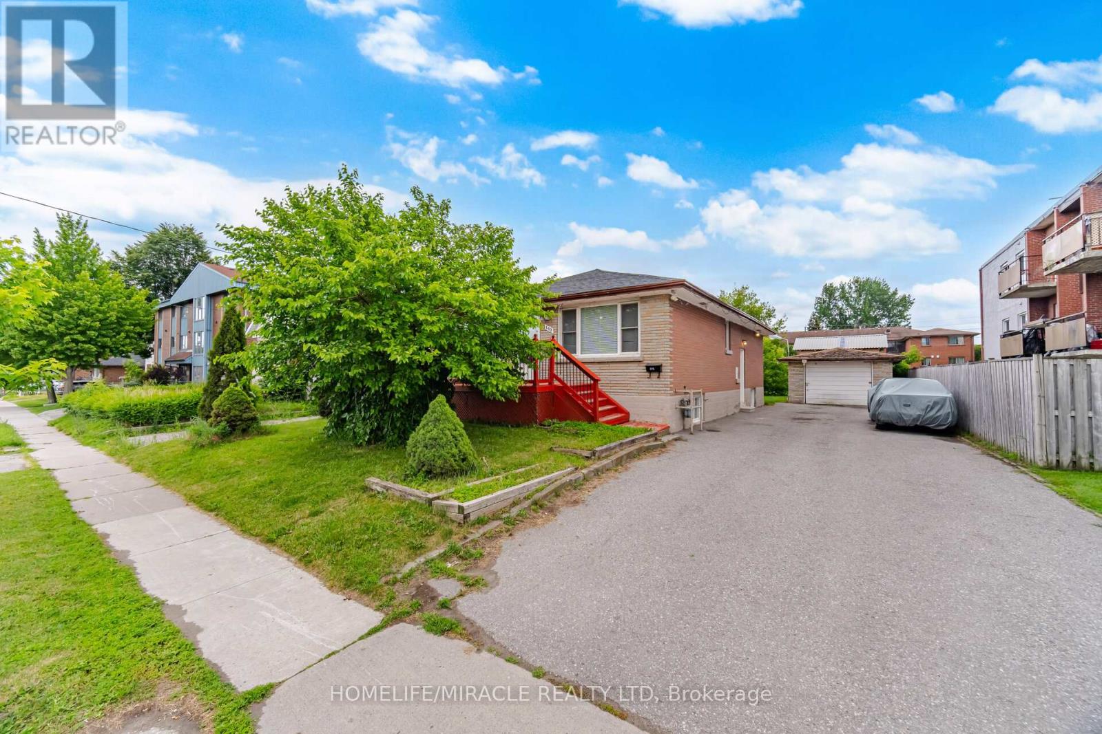 283 CORDOVA ROAD, Oshawa, Ontario