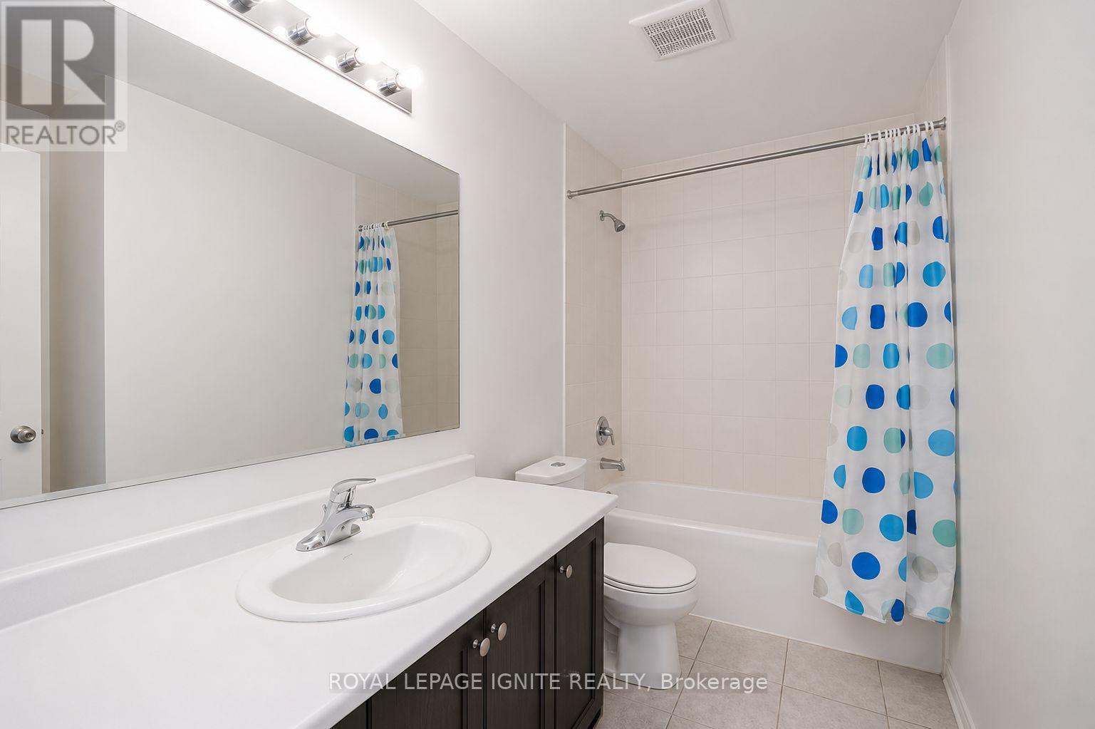 28 Foxberry Road, East Gwillimbury, Ontario  L9N 0P6 - Photo 11 - N13498158