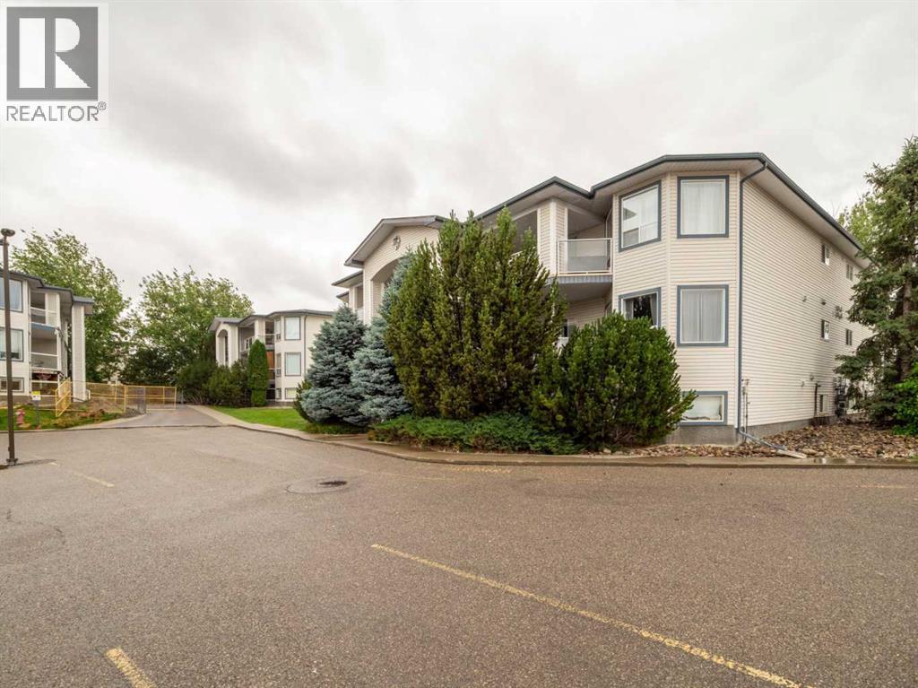 122, 23 Chilcotin Lane W, Lethbridge, Alberta  T1K 7L8 - Photo 2 - A2325485