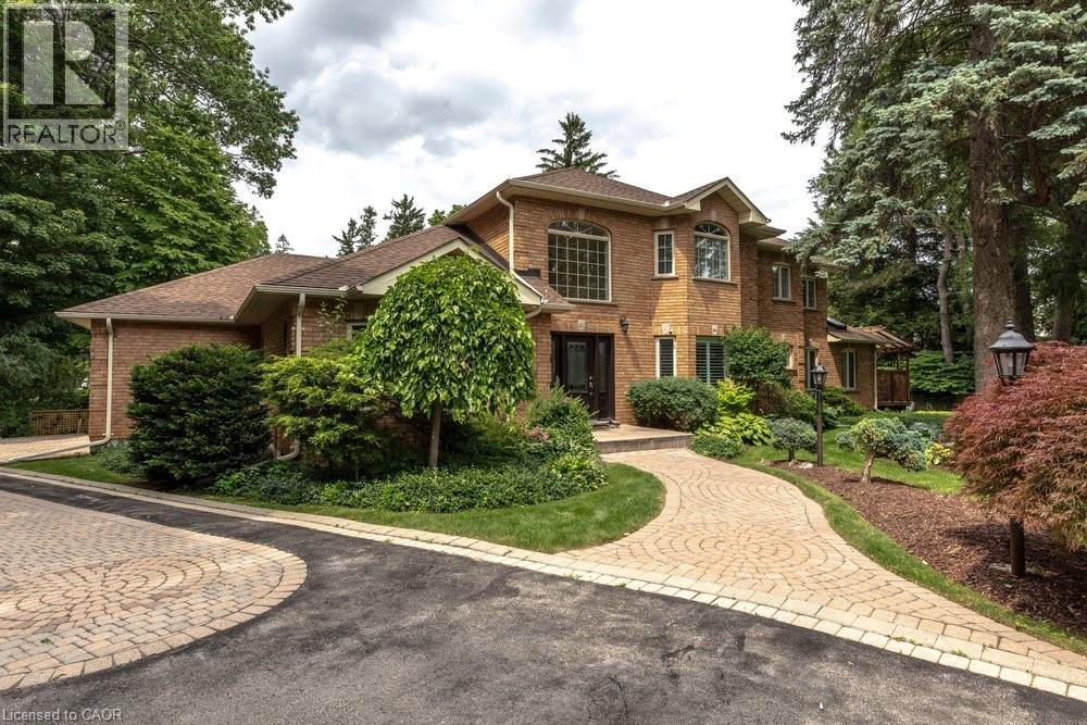 3 LOVERS Lane, Ancaster, Ontario