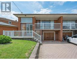 12 GOLDCREST BOULEVARD, Toronto, Ontario