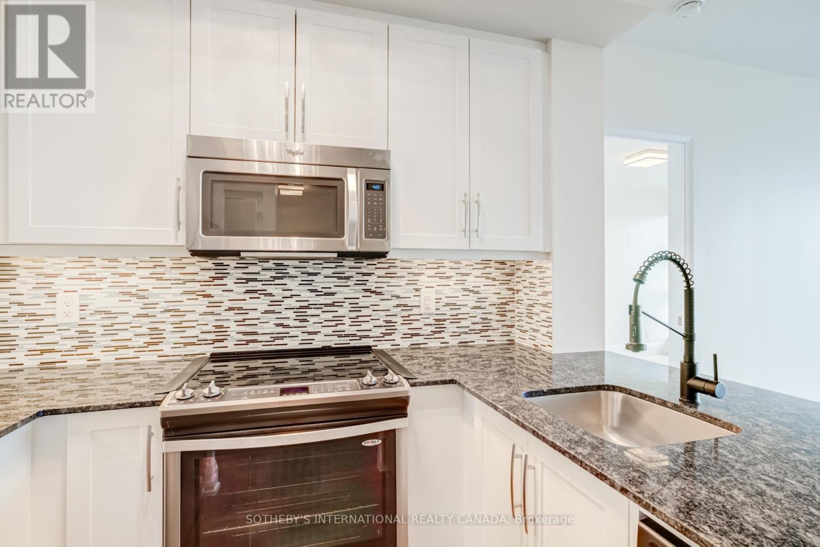 1118 - 1 Old Mill Drive, Toronto, Ontario  M6S 0A1 - Photo 14 - W13505116