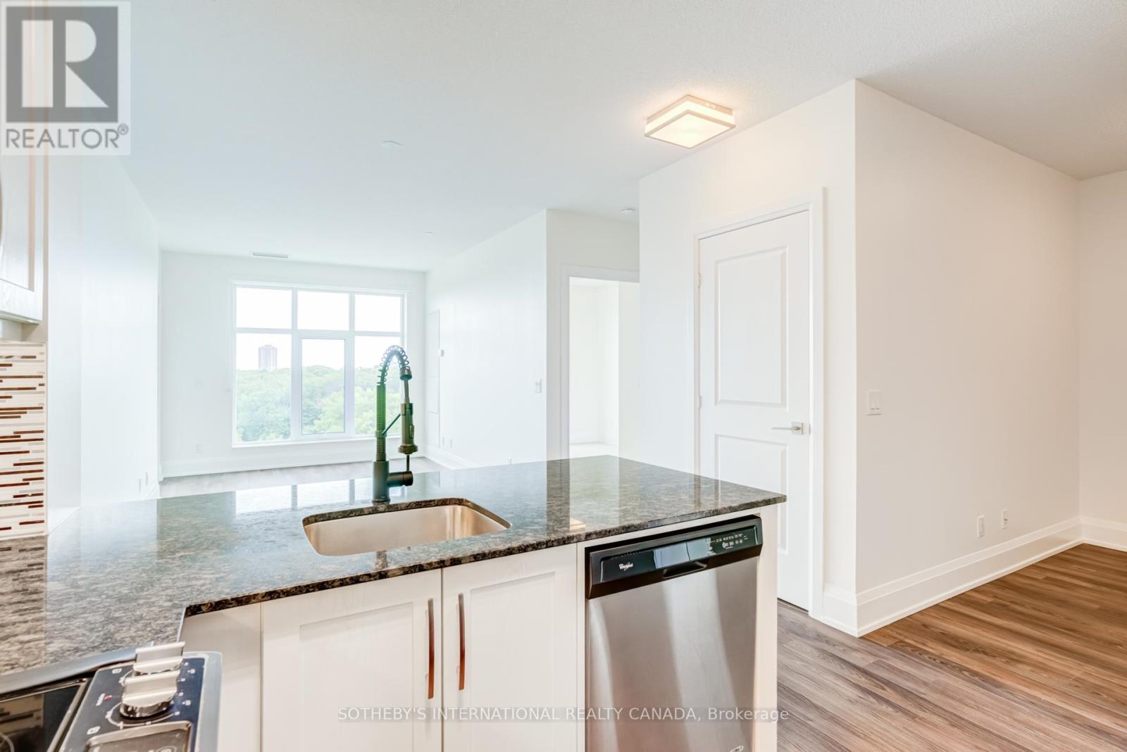 1118 - 1 Old Mill Drive, Toronto, Ontario  M6S 0A1 - Photo 15 - W13505116