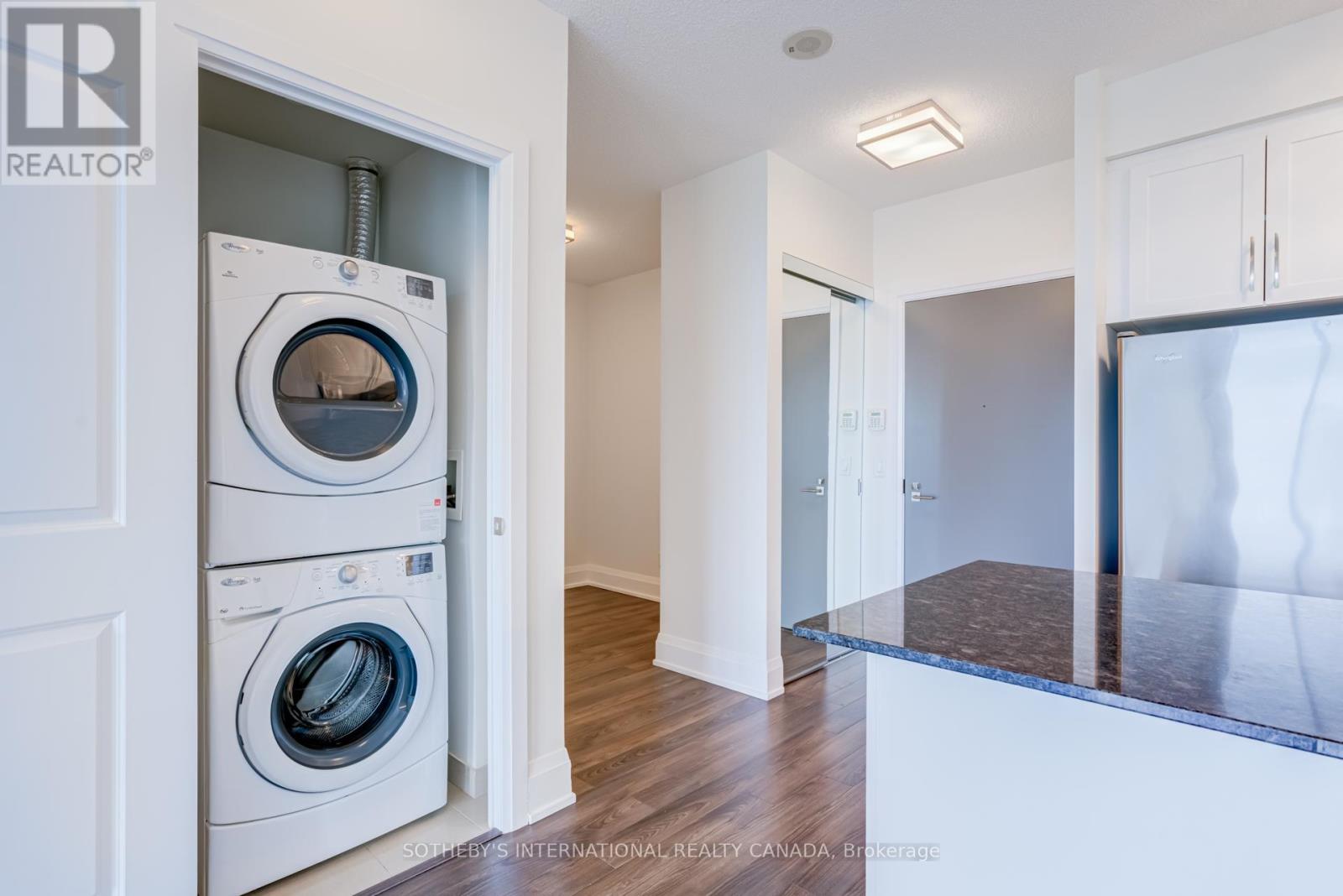 1118 - 1 Old Mill Drive, Toronto, Ontario  M6S 0A1 - Photo 40 - W13505116