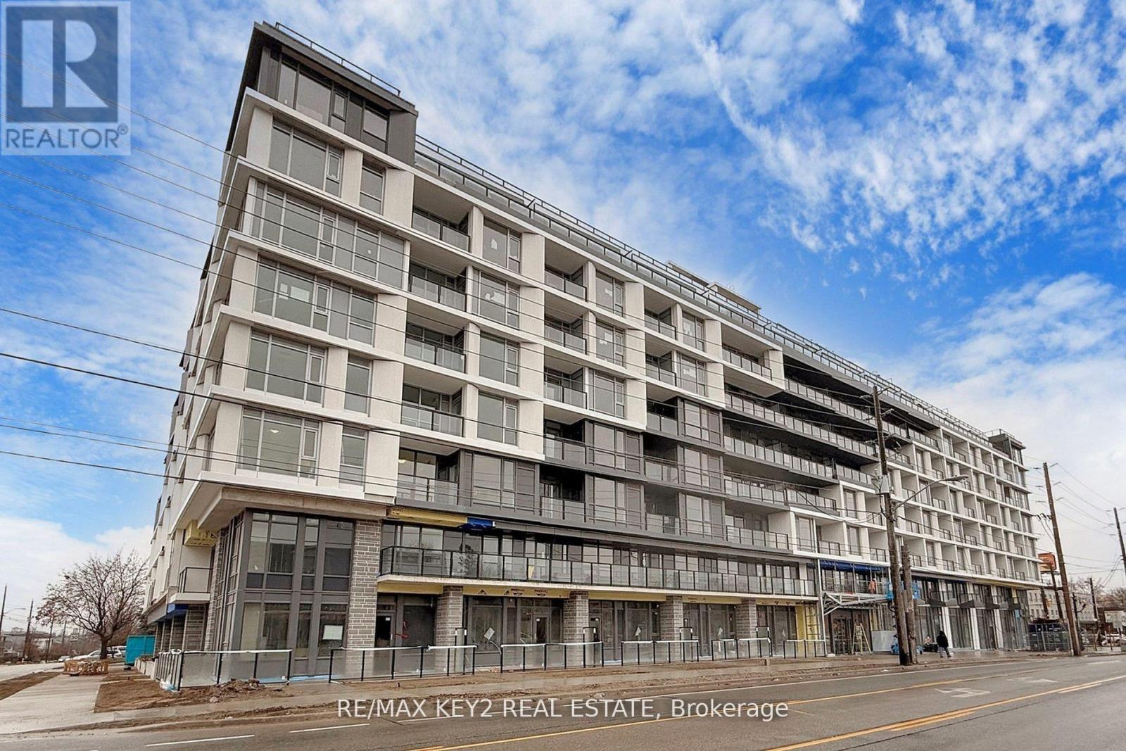 425 - 556 MARLEE AVENUE, Toronto, Ontario