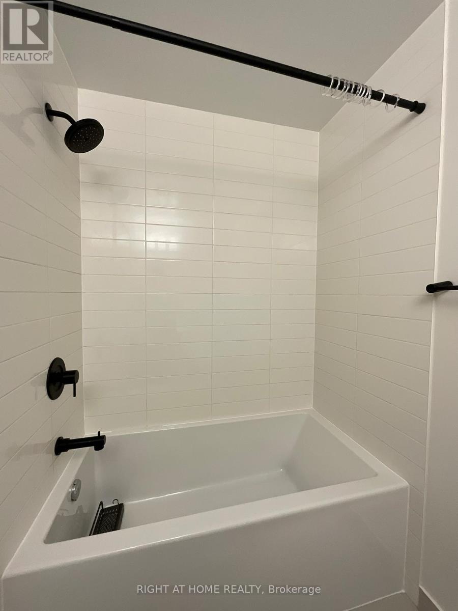 107 - 2300 St Clair Avenue W, Toronto, Ontario  M6N 1K8 - Photo 13 - W13505208