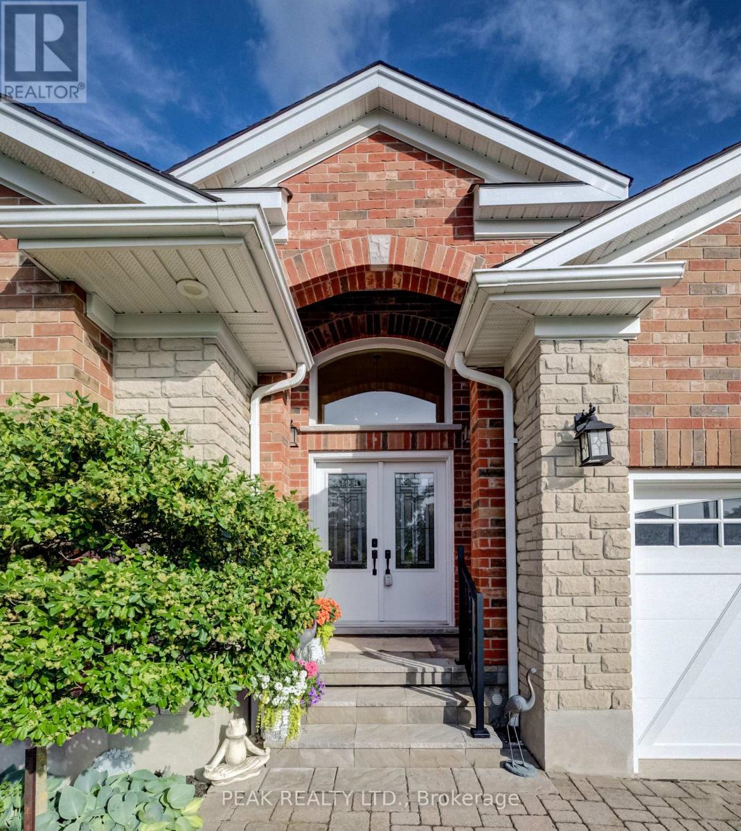 14 Stonecroft Way, Wilmot, Ontario  N3A 4J4 - Photo 2 - X13505118