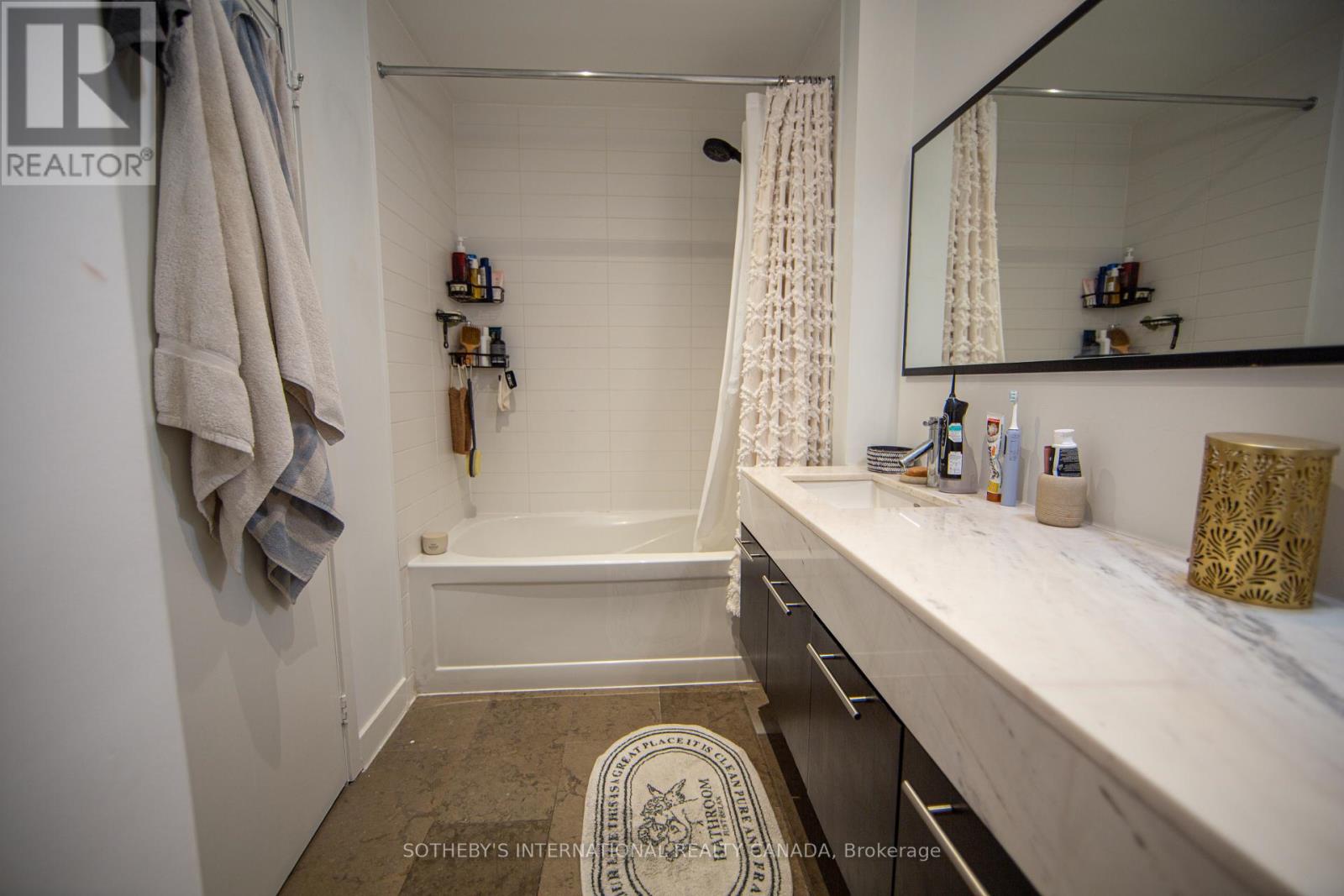 Lph 26 - 21 Nelson Street, Toronto, Ontario M5V 1T8 - Photo 11 - C13505444