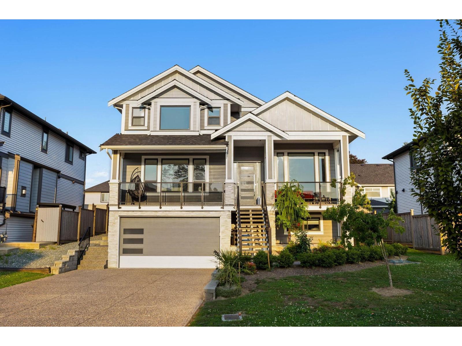 8394 Mctaggart Street, Mission, British Columbia  V2V 0G3 - Photo 1 - R3140876