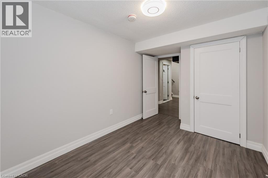 498 Thomas Slee Drive, Kitchener, Ontario  N2P 2Y1 - Photo 45 - 40843217