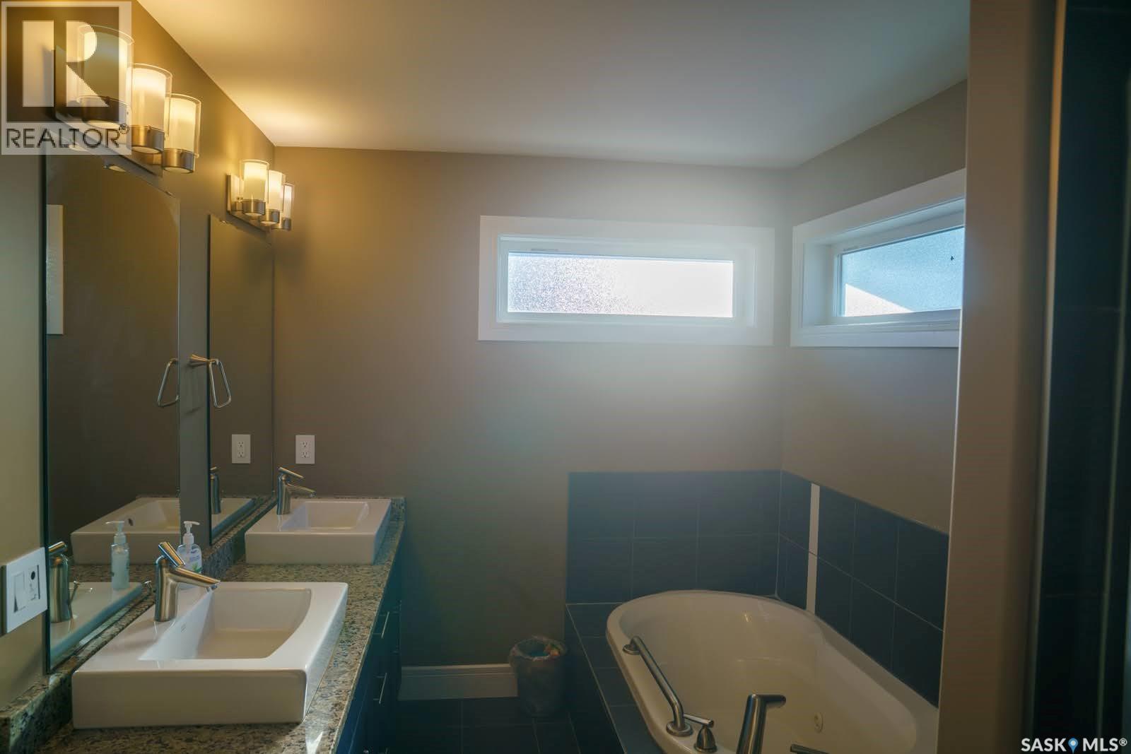 242 Pohorecky Street, Saskatoon, Saskatchewan  S7W 0J3 - Photo 24 - SK039420