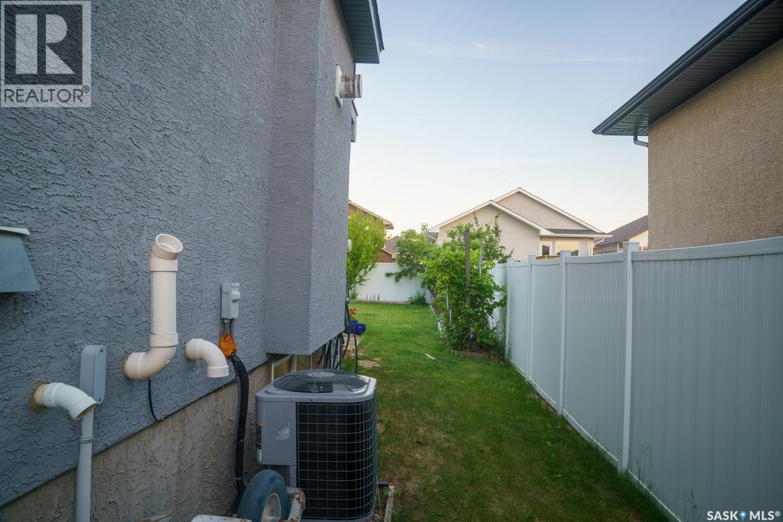 242 Pohorecky Street, Saskatoon, Saskatchewan  S7W 0J3 - Photo 61 - SK039420